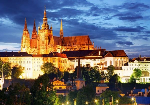 csm_Prager-Burg_01_835394412f.jpg