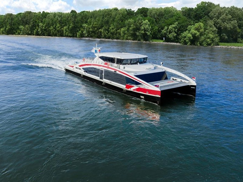 Bratislava mit dem Twin City Liner